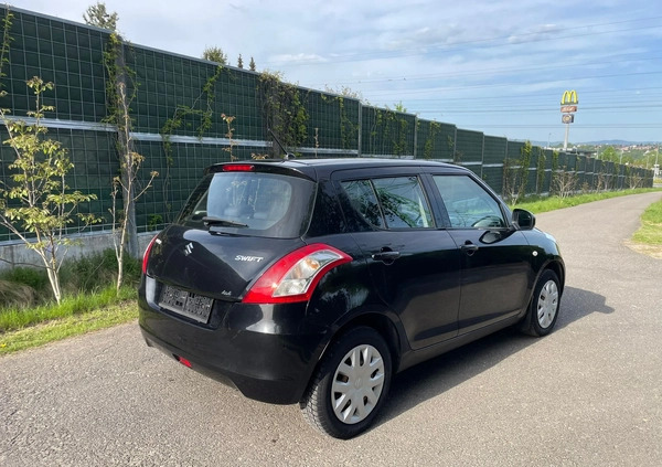Suzuki Swift cena 16900 przebieg: 140000, rok produkcji 2011 z Reda małe 154